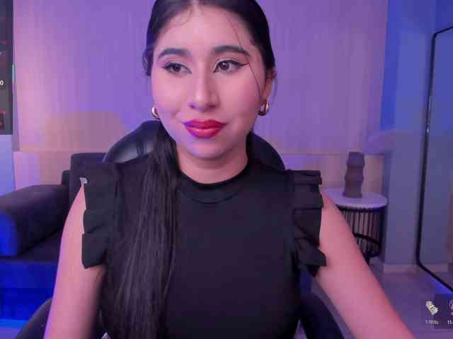 MayaMoretti webcam