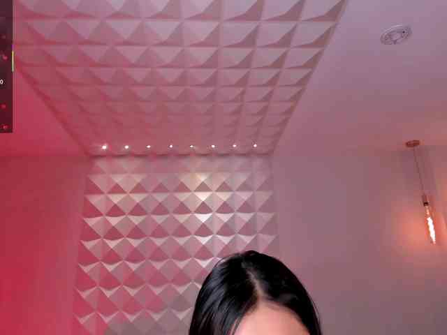 MayaMoretti webcam