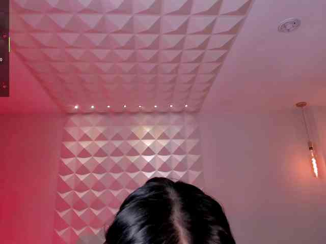 MayaMoretti webcam