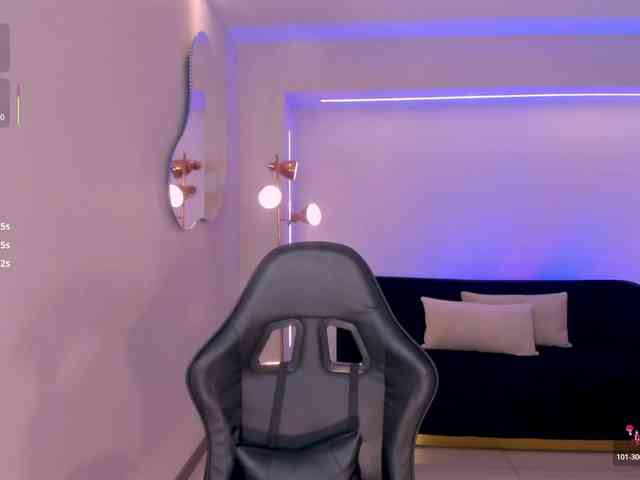 MayaMoretti webcam