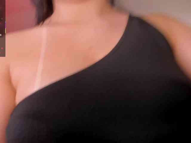 MayaMoretti webcam