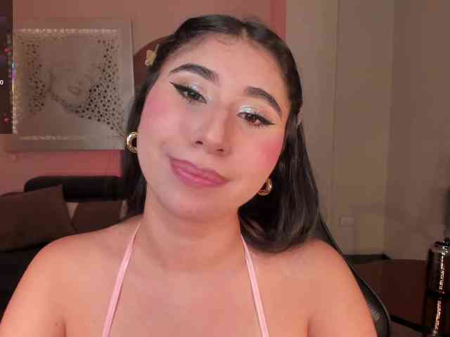 MayaMoretti webcam