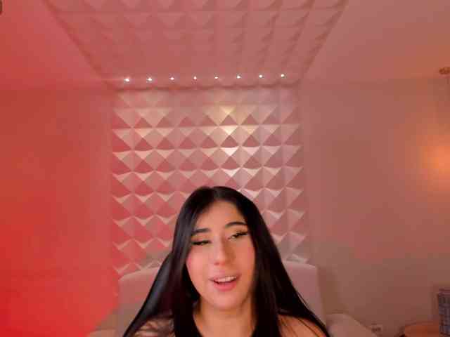 MayaMoretti webcam