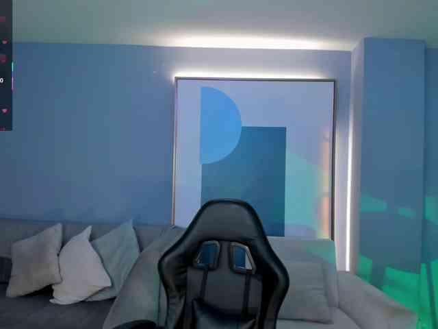 MayaMoretti webcam