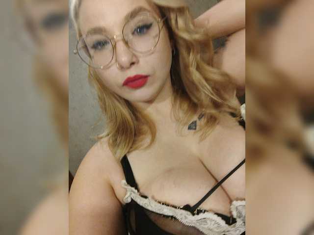 viktoriasinelnikova live cam on BongaCams