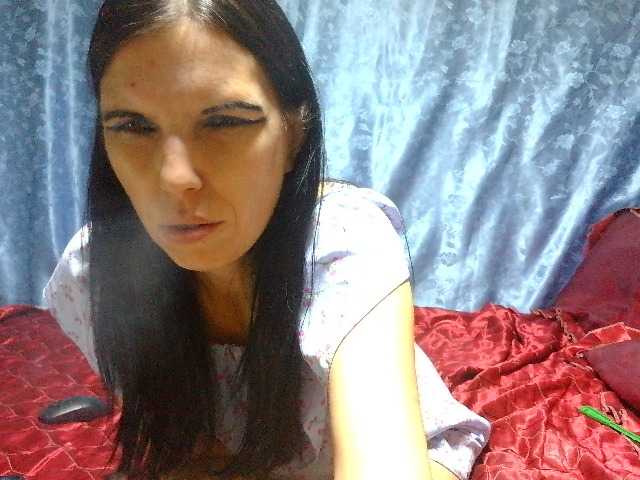 Evalipsievam live cam on BongaCams