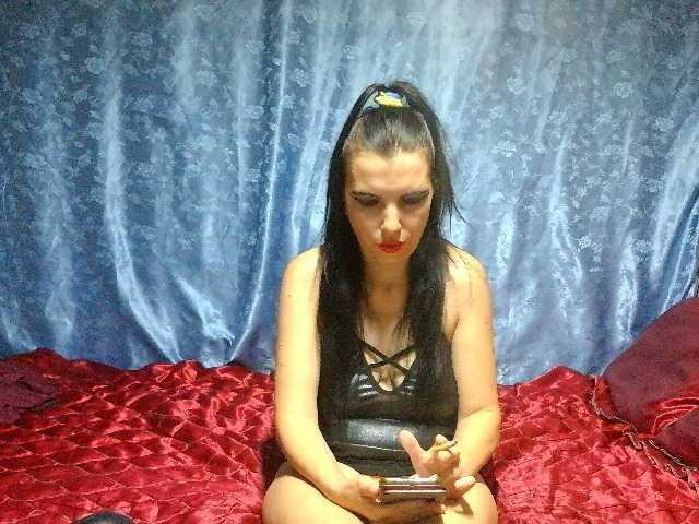 Evalipsievam live cam on BongaCams