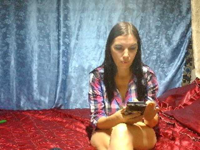 Evalipsievam live cam on BongaCams