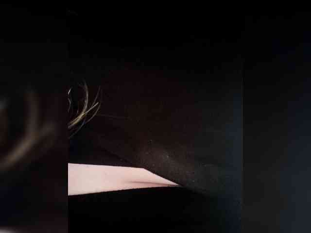 SweetAndCurvy webcam