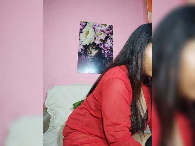Brendah23 live cam on BongaCams