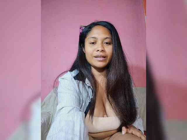 Brendah23 webcam