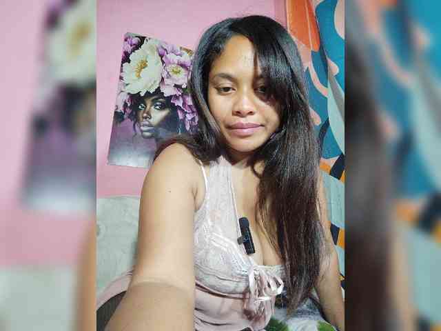 Brendah23 webcam