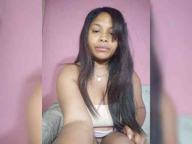 Brendah23 webcam