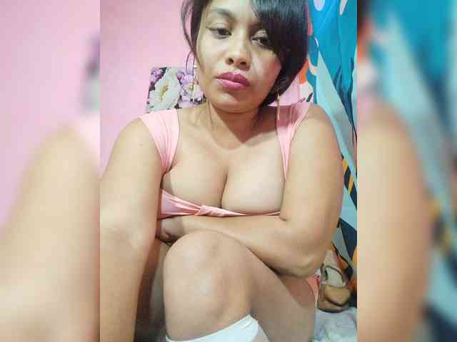Brendah23 webcam