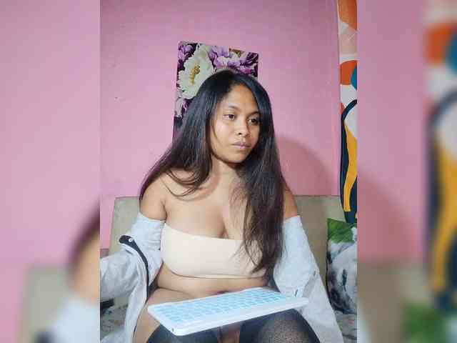 Brendah23 webcam