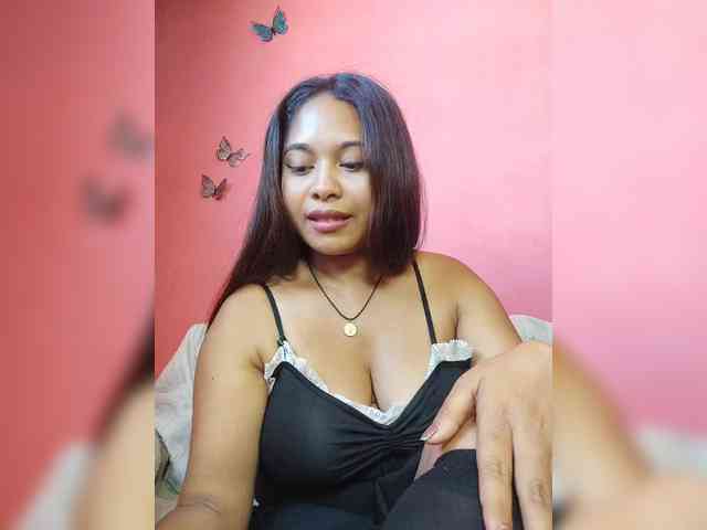 Brendah23 webcam
