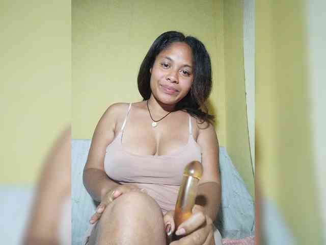 Brendah23 webcam