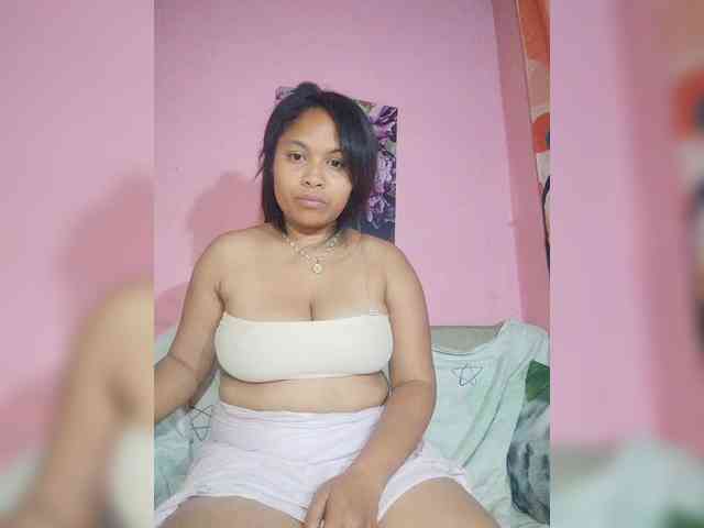 Brendah23 webcam