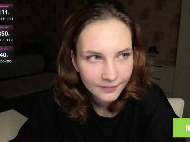 MaxieDungy's BongaCams show and profile