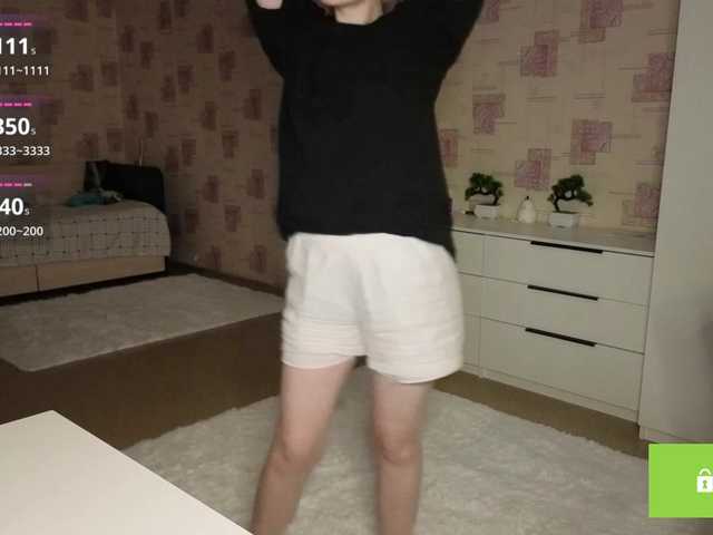 MaxieDungy's BongaCams show and profile