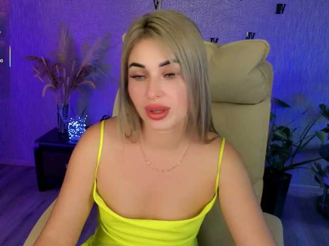 NikaStill live cam on BongaCams