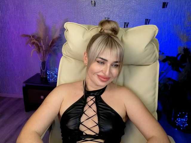 NikaStill live cam on BongaCams