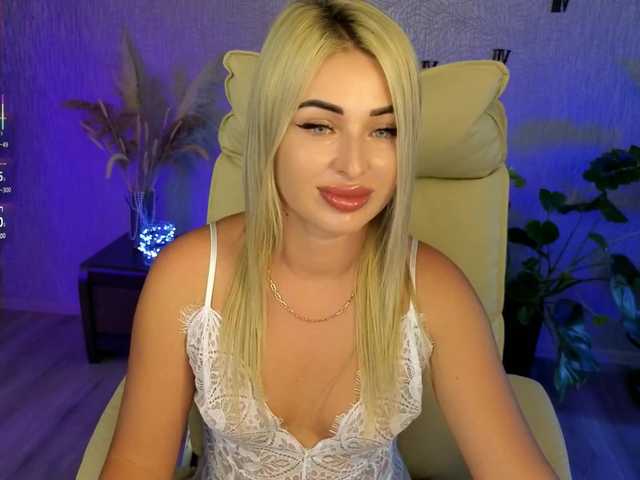 NikaStill live cam on BongaCams