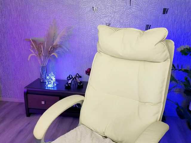 NikaStill live cam on BongaCams
