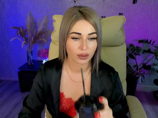 NikaStill live cam on BongaCams