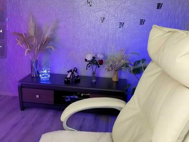 NikaStill live webcam show
