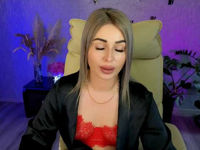 NikaStill live cam on BongaCams