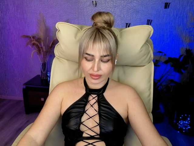 NikaStill live cam on BongaCams
