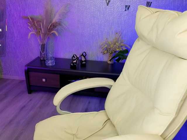 NikaStill live cam on BongaCams