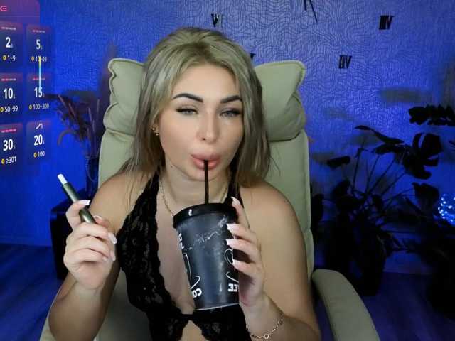 NikaStill, live now on BongaCams