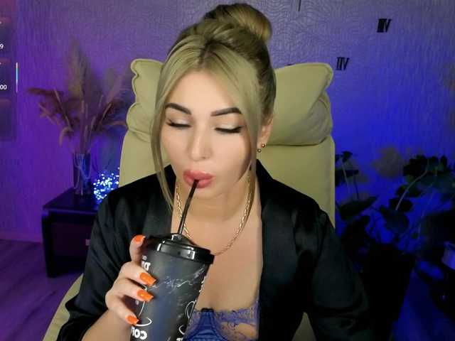 NikaStill live webcam show