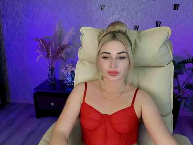 NikaStill Live Webcam on BongaCams