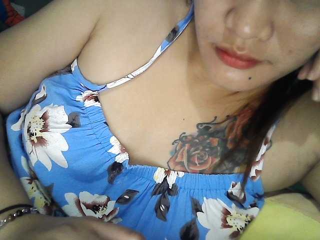 leamorena0 live cam on BongaCams