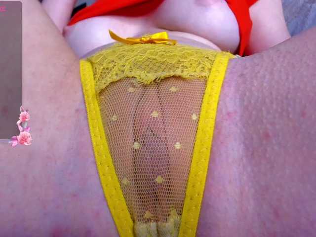 Daddyslittleslutfox live cam preview