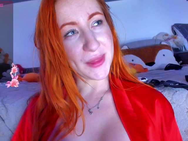Daddyslittleslutfox live cam preview