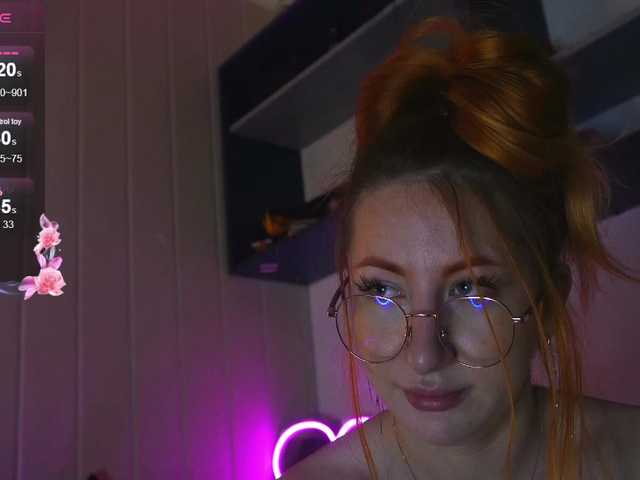 Daddyslittleslutfox