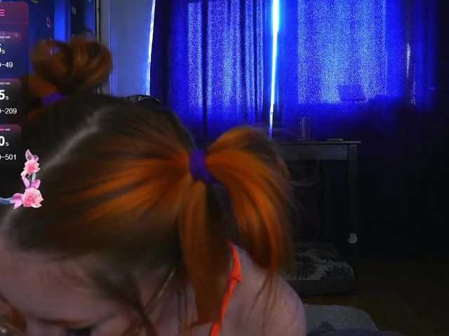 Daddyslittleslutfox live webcam show