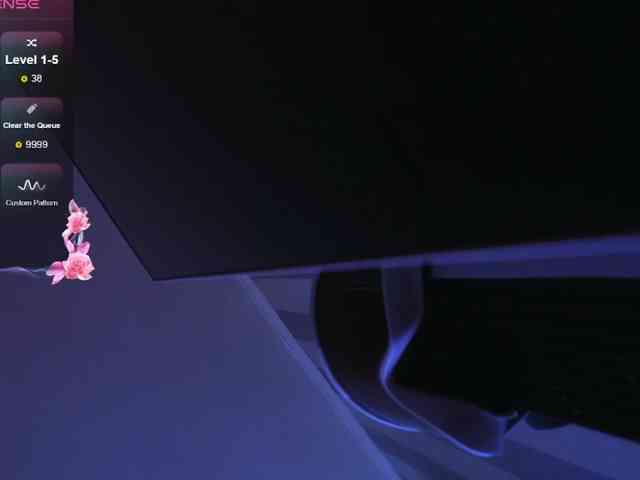 Daddyslittleslutfox webcam