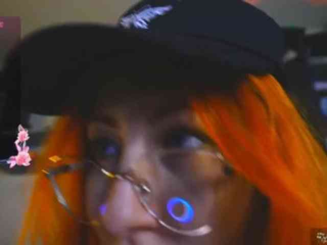 Daddyslittleslutfox