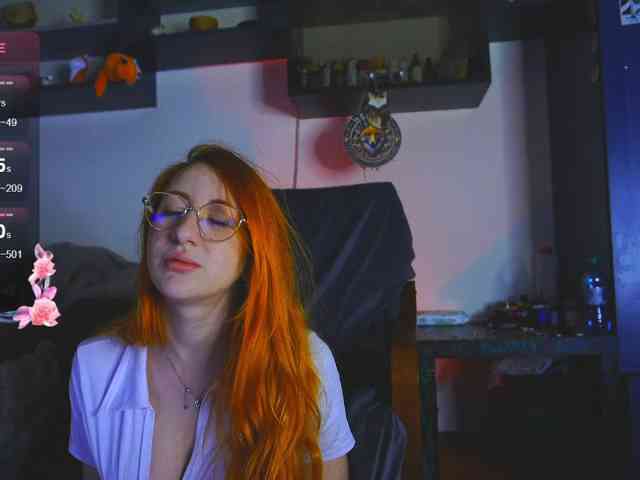Daddyslittleslutfox webcam