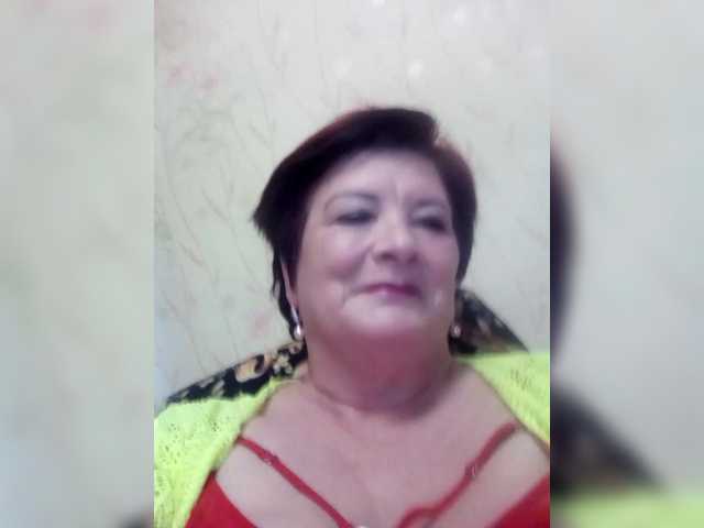 go to chat with Empresswoman