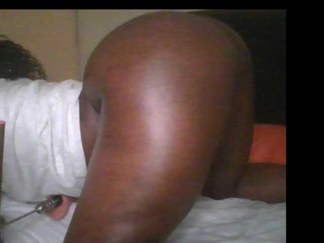 Chocolateebony1 live cam on BongaCams