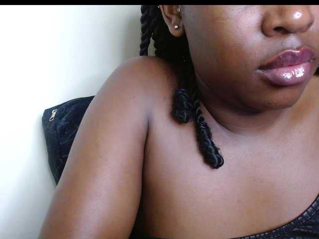 Chocolateebony1's BongaCams show and profile