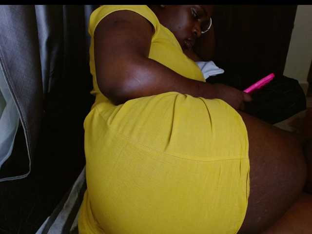 Chocolate_goddess1 webcam