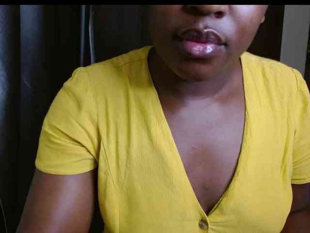 Chocolate_goddess1 webcam