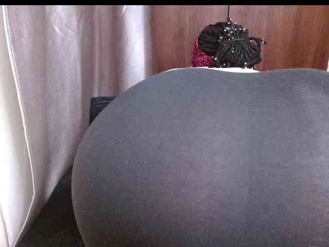 Chocolate_goddess1 webcam